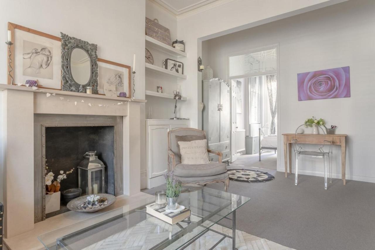 Stylish 1 Bed Apartment Near Battersea Park 런던 외부 사진